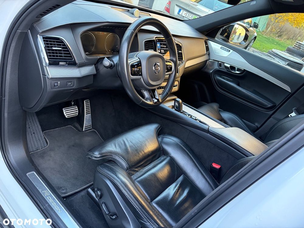 Volvo XC 90 - 37