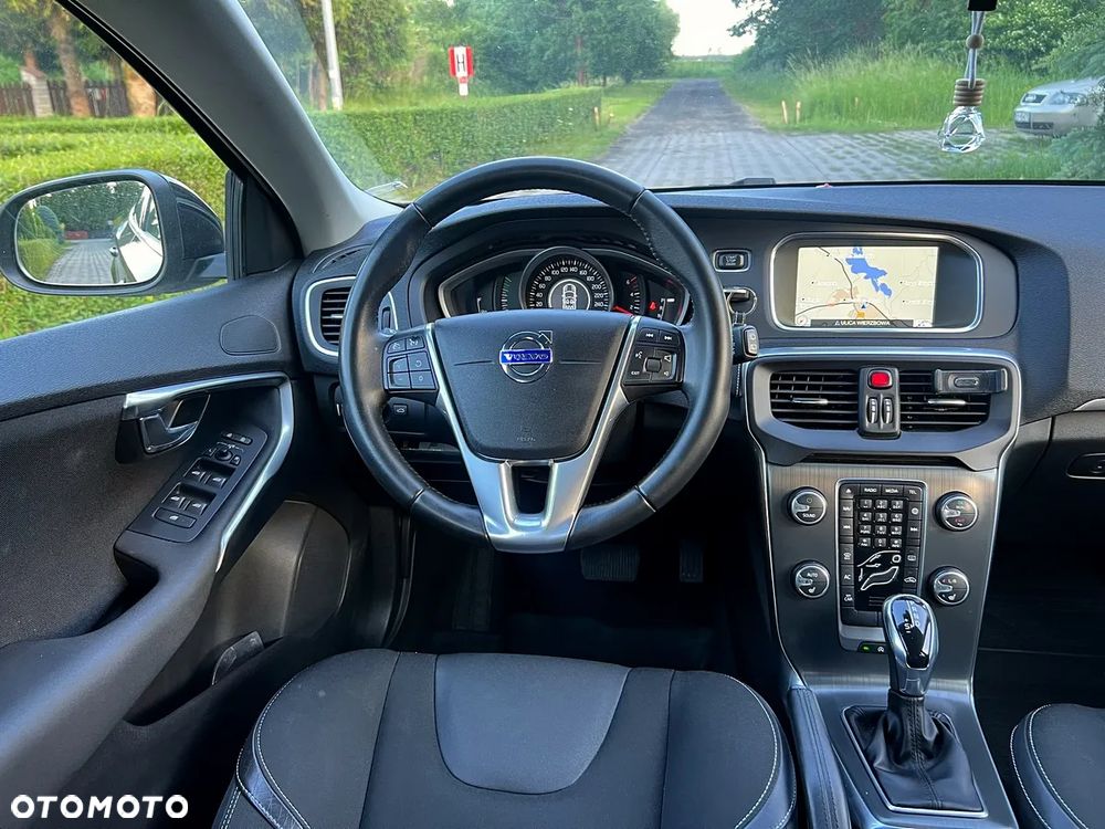Volvo V40 D2 Geartronic Momentum - 8