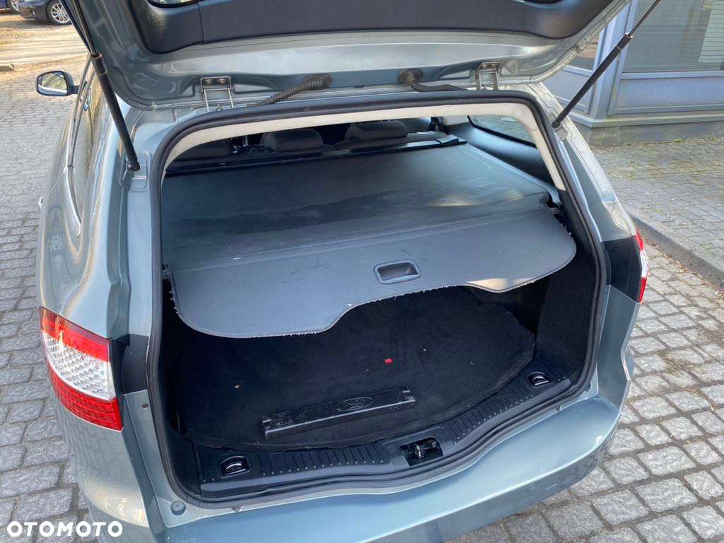Ford Mondeo 2.0 Titanium - 10