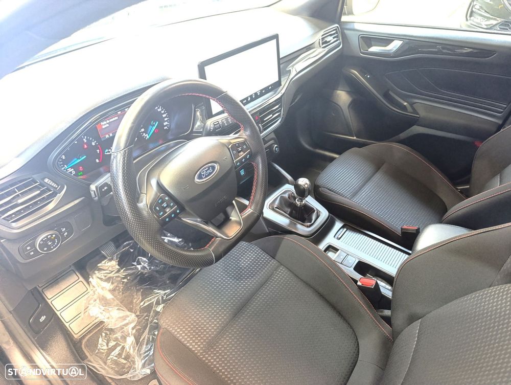 Ford Focus 1.0 EcoBoost MHEV ST-Line - 10