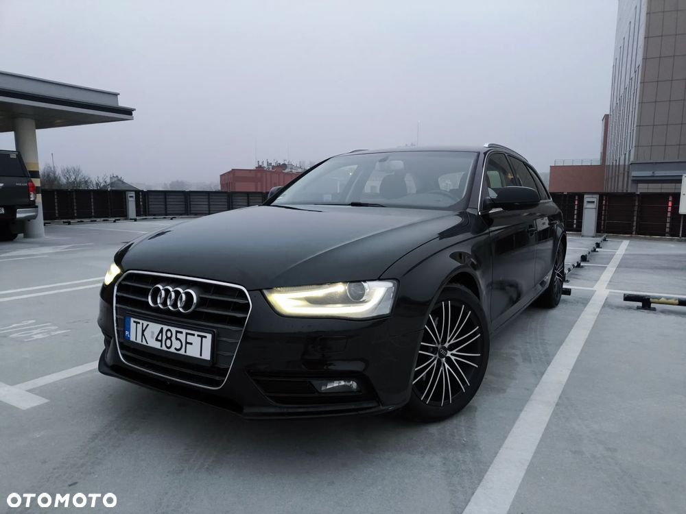 Audi A4 Avant 2.0 TDI DPF Ambiente - 12