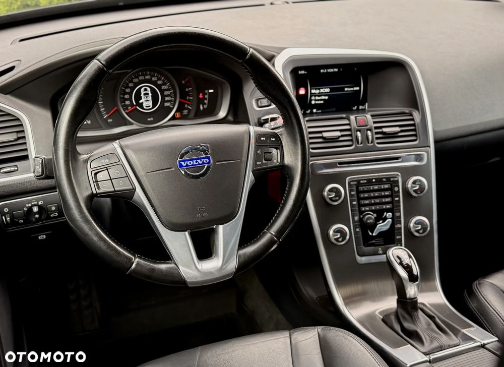 Volvo XC 60 D4 Geartronic Momentum - 10