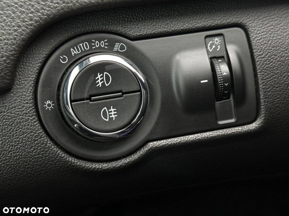 Opel Insignia 2.0 CDTI Cosmo - 34