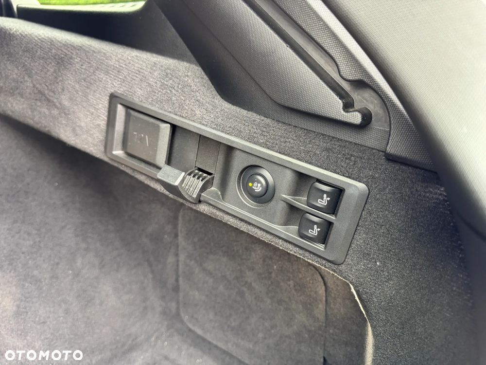 BMW Seria 3 320d xDrive MHEV M Sport sport - 27