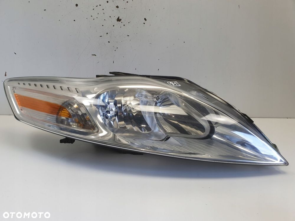 Ford Mondeo IV MK4 07-14r PRZEDNIA PRAWY PRZÓD anglik - 1