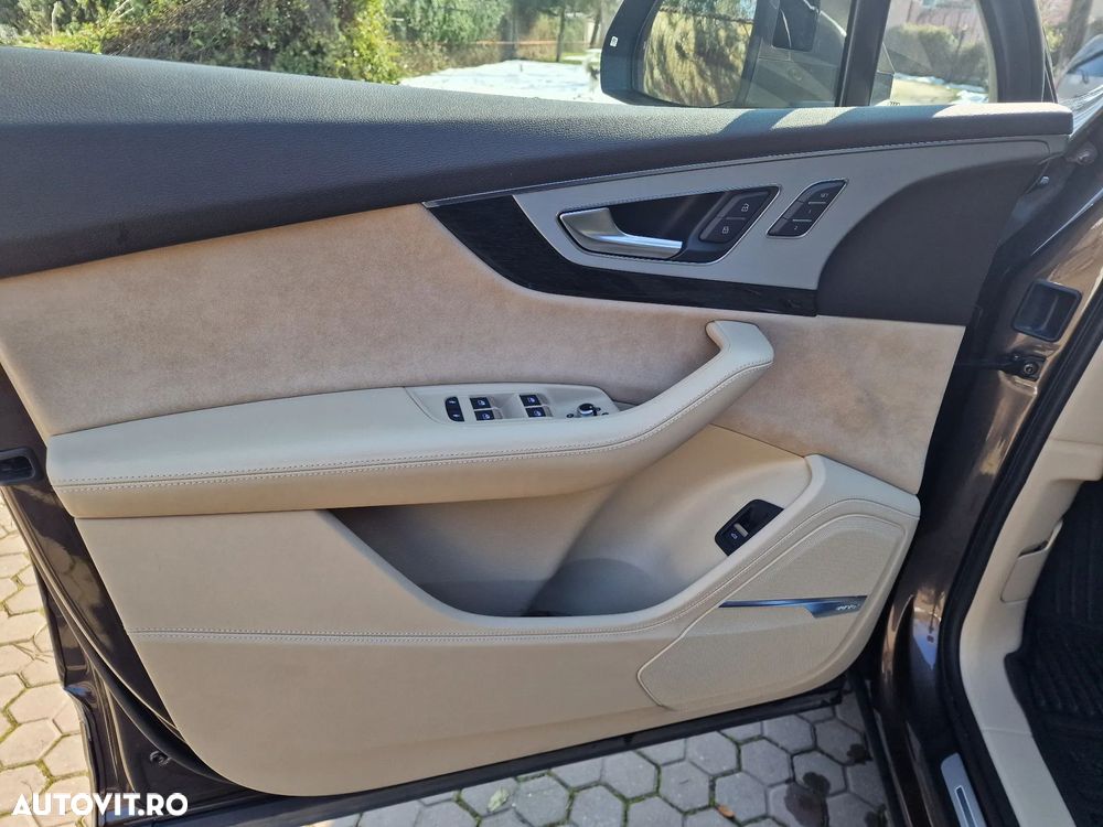 Audi Q7 3.0 50 TDI quattro Tiptronic MHEV S Line - 7