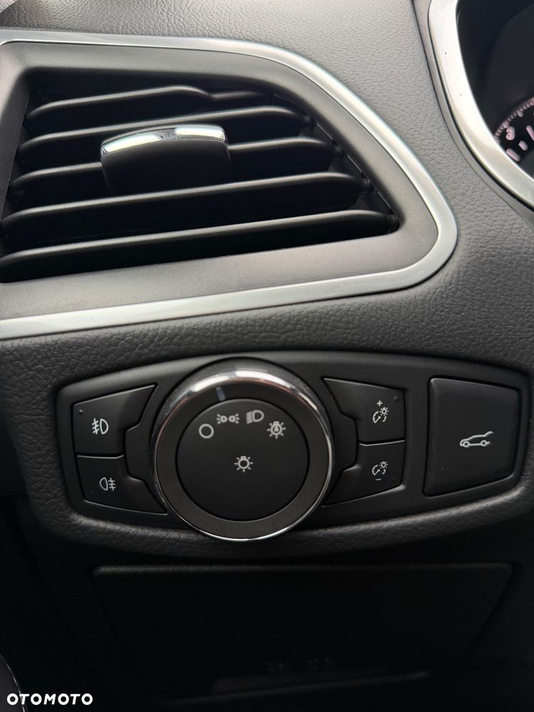 Ford S-Max 2.0 TDCi Titanium PowerShift - 25