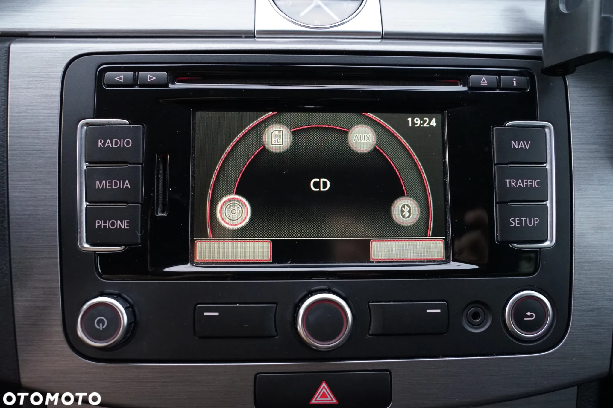 Volkswagen Passat - 28