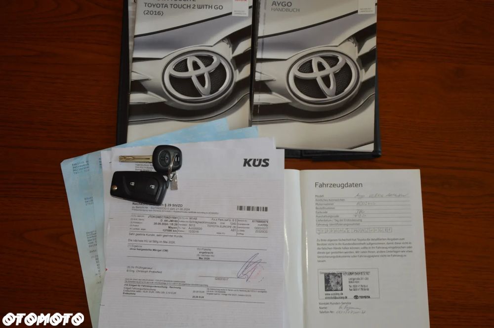Toyota Aygo x-play touch - 8