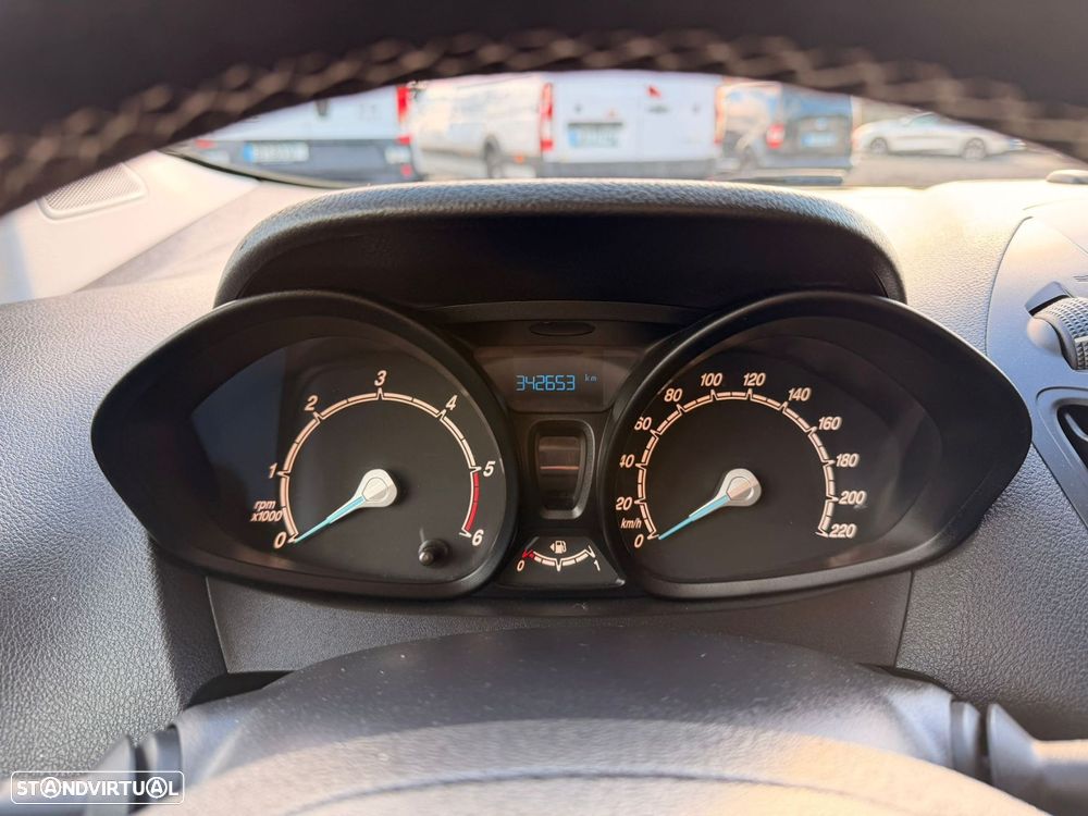 Ford Transit Courier 1.5 TDCi Sport - 29