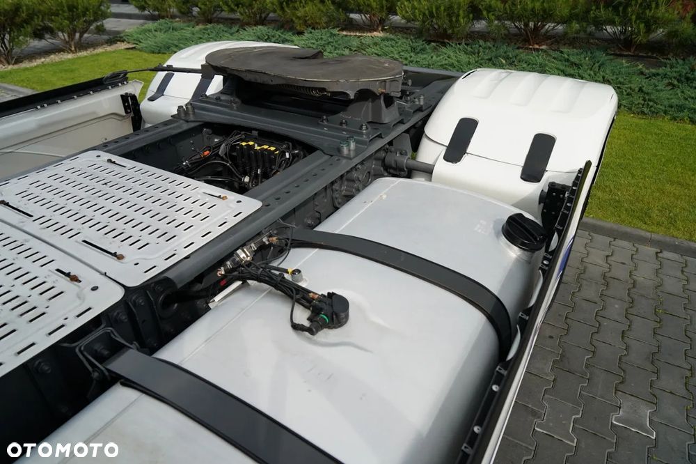 DAF XG 530 / RETARDER / CAŁA NA PODUSZKACH  / KLIMA POSTOJOWA  / PO KONTRAKCIE SERWISOWYM - 10