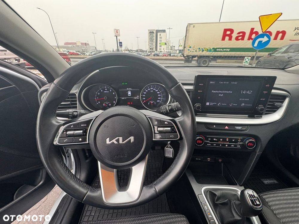 Kia Ceed 1.5 T-GDI M - 17