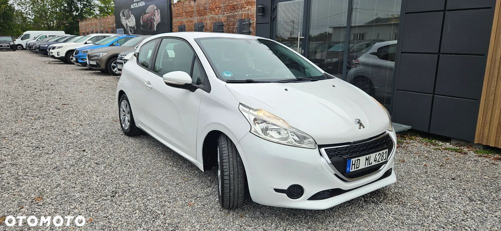 Peugeot 208 95 VTI Allure - 21