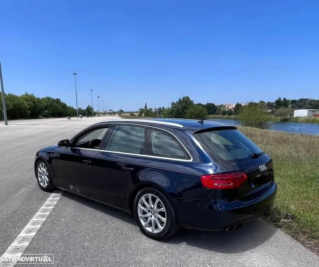 Audi A4 Avant 2.0 TDI Advance - 6