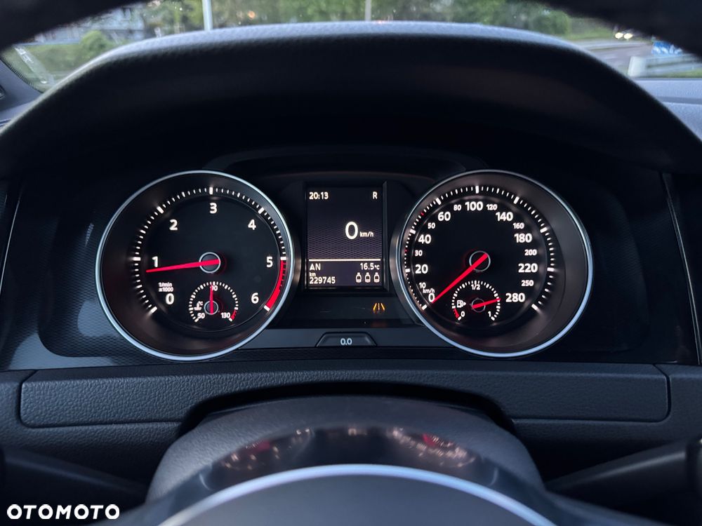 Volkswagen Golf GTD 2.0 TDI SCR DSG - 9