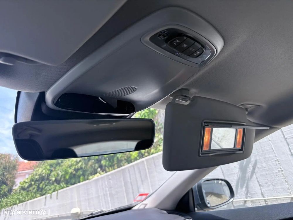 Volvo V40 1.5 T3 Sport Edition Plus Geartronic - 52