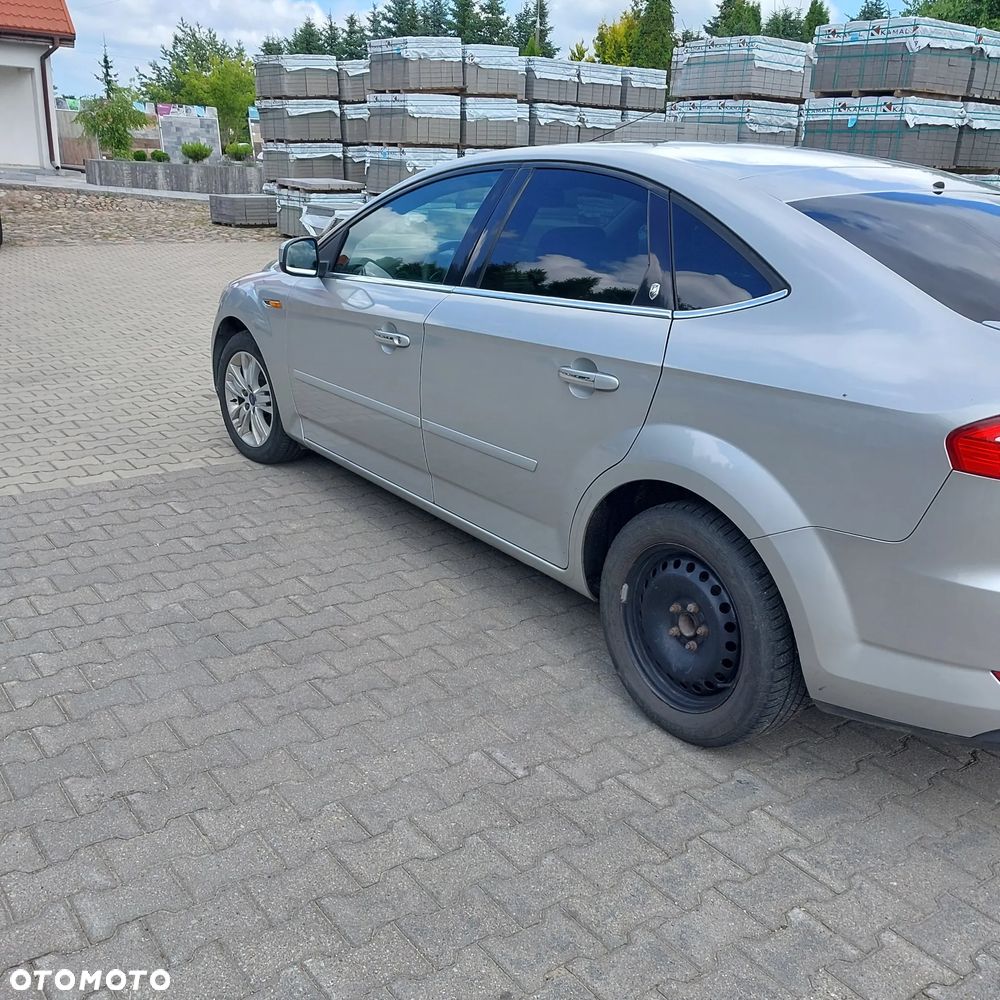 Ford Mondeo 1.8 TDCi Ghia - 5