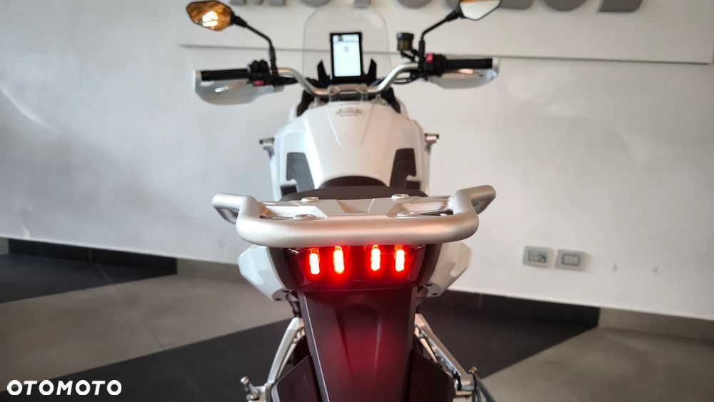 KOVE 800X Touring - 17