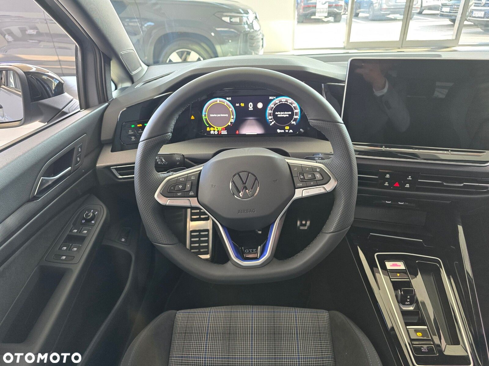 Volkswagen Golf - 18