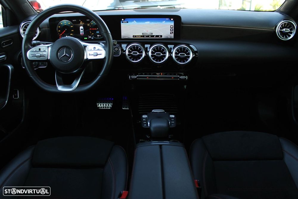 Mercedes-Benz A 250 e 8G-DCT AMG Line - 14