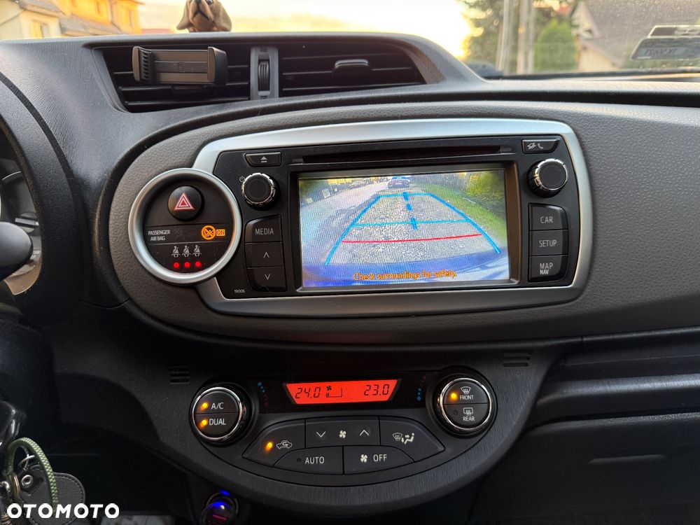 Toyota Yaris 1.33 Prestige - 7