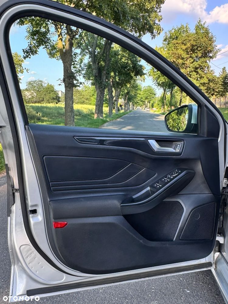 Ford Focus 2.0 EcoBlue ST-Line - 25