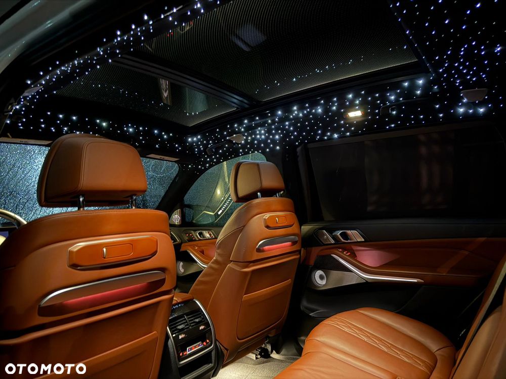 BMW X7 M60i xDrive - 33