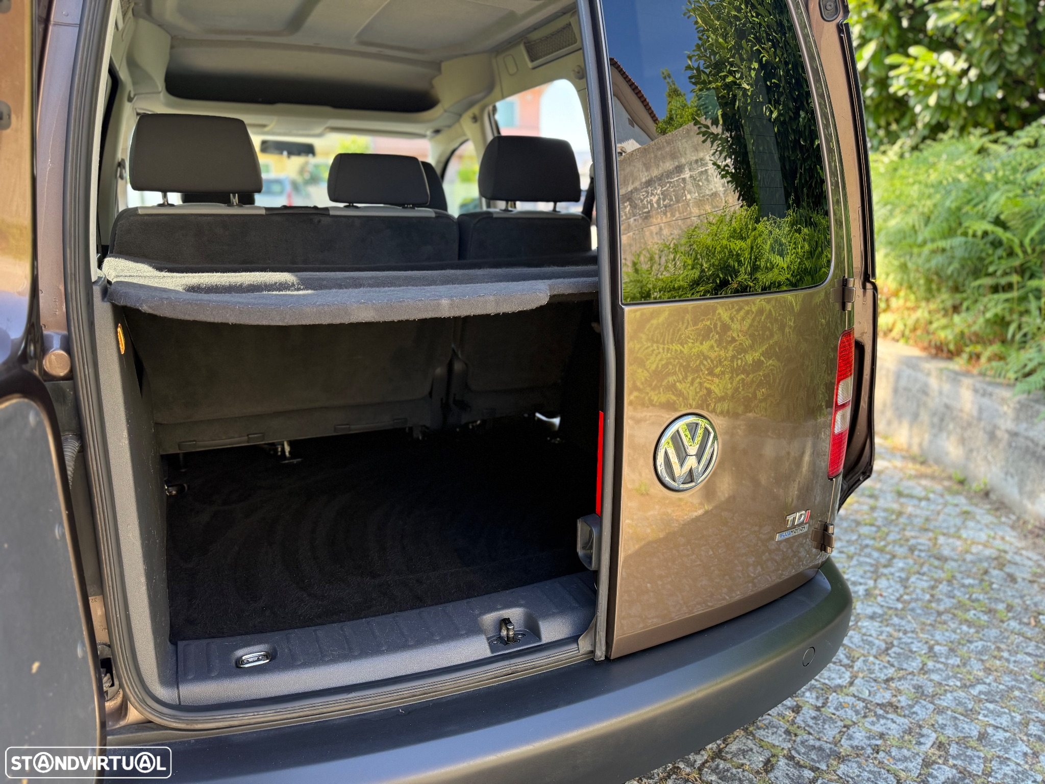 VW Caddy 1.6 TDi Blue.Confortline - 13