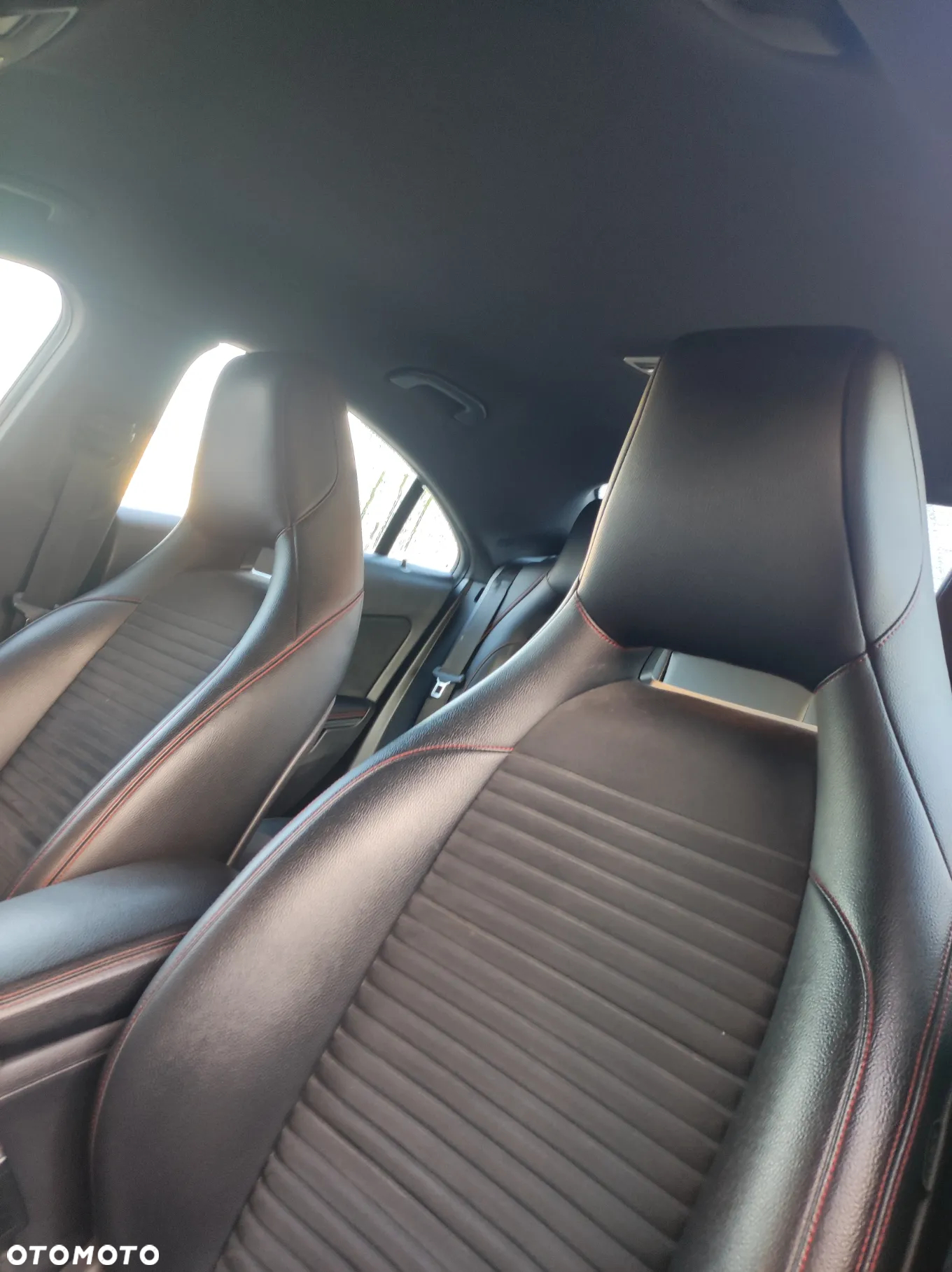 Mercedes-Benz CLA 250 4-Matic - 14