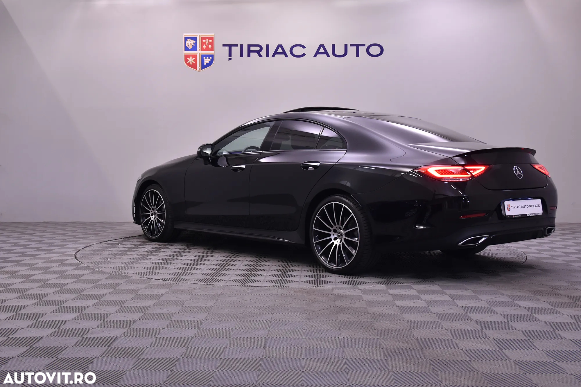 Mercedes-Benz CLS 220 d Aut - 3