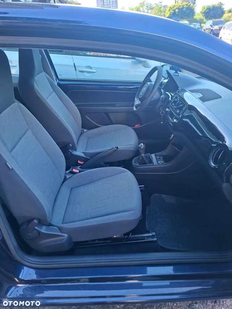 Volkswagen up! - 4