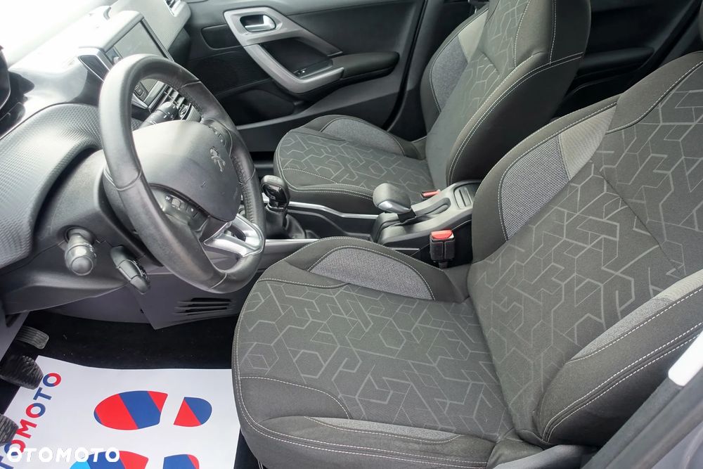 Peugeot 2008 1.2 Pure Tech Active - 10