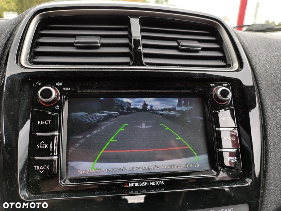 Mitsubishi ASX - 10