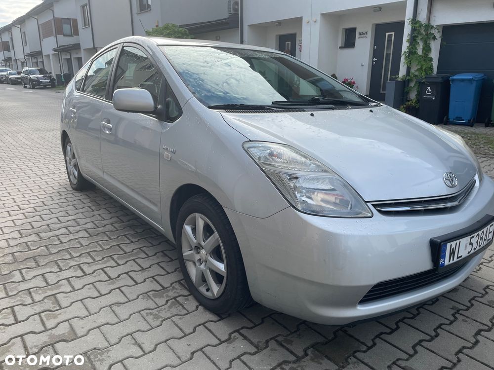 Toyota Prius (Hybrid) Sol - 20