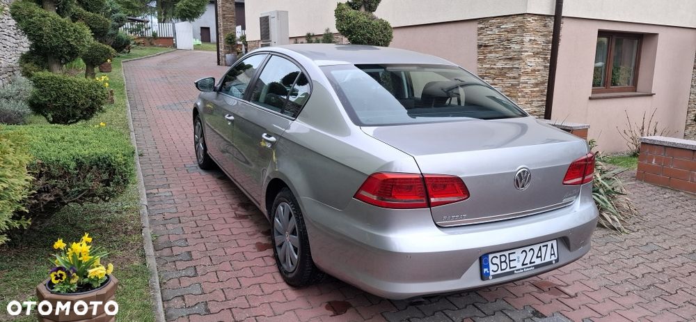 Volkswagen Passat - 8