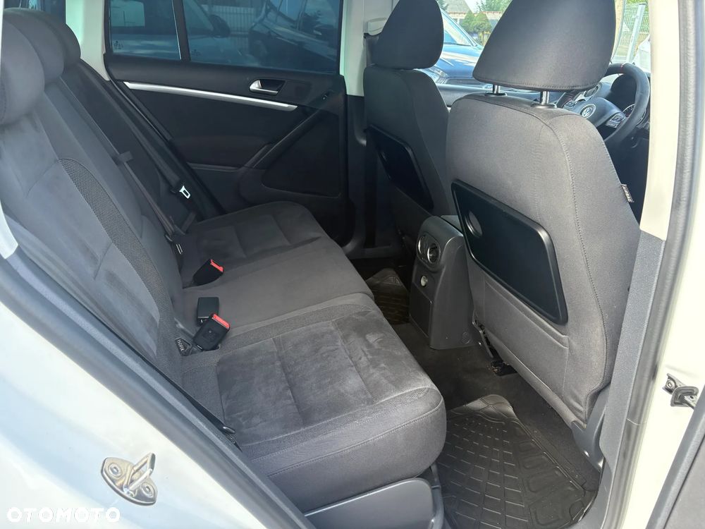 Volkswagen Tiguan 2.0 TDI DPF BlueMotion Technology Exclusive - 19