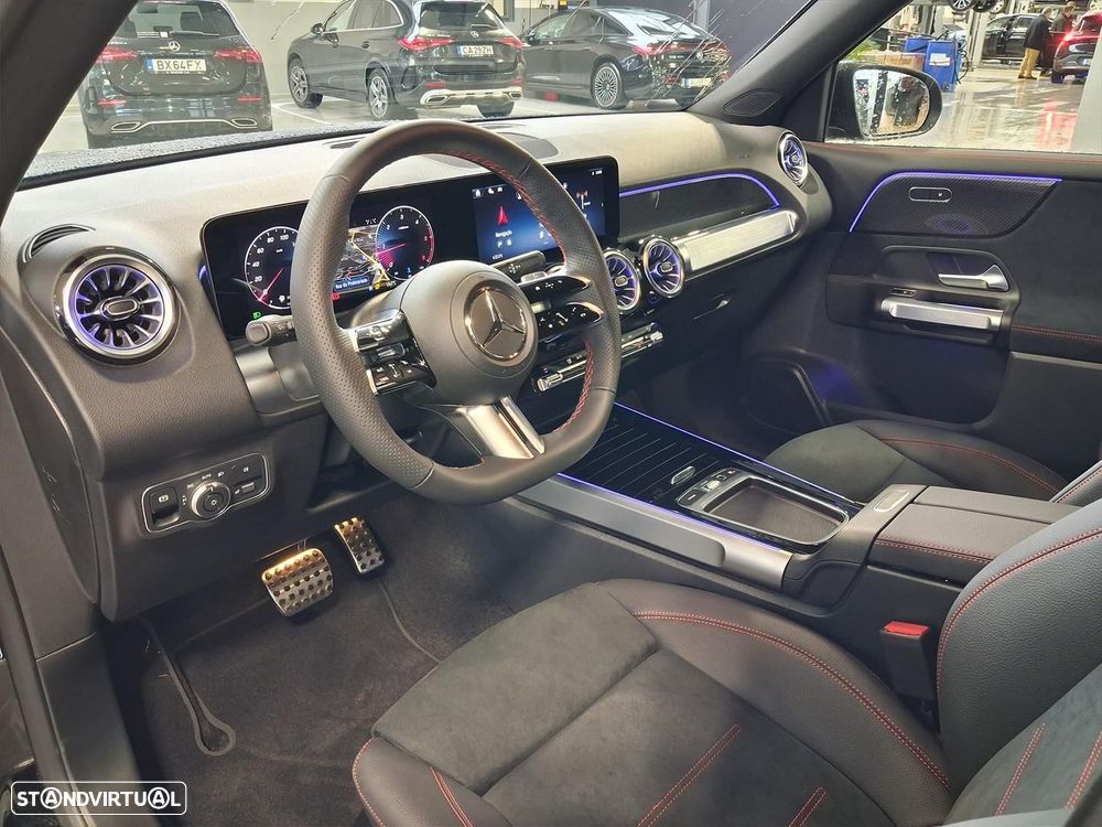 Mercedes-Benz GLB 180 d AMG Line - 12