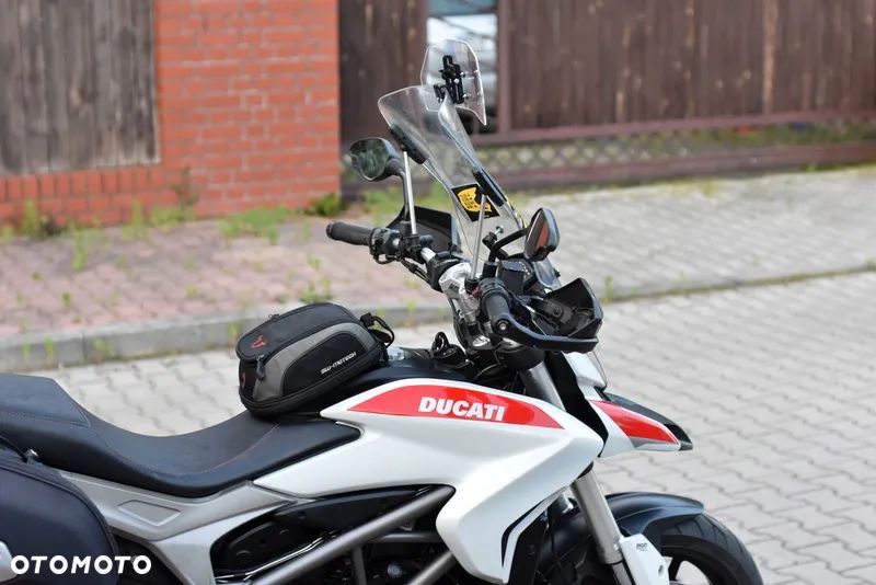Ducati Hypermotard - 11