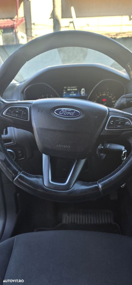 Ford Focus - 4