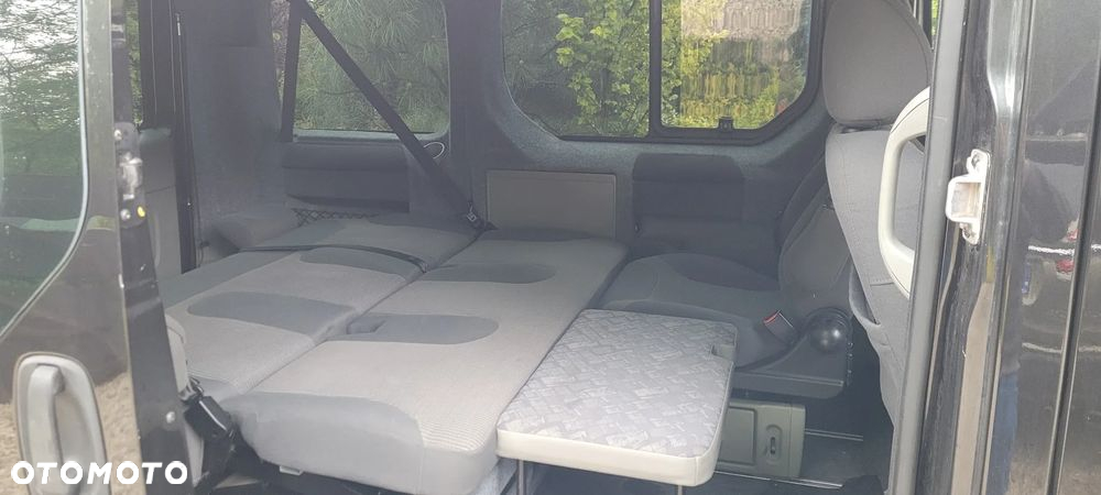 Opel Vivaro - 16