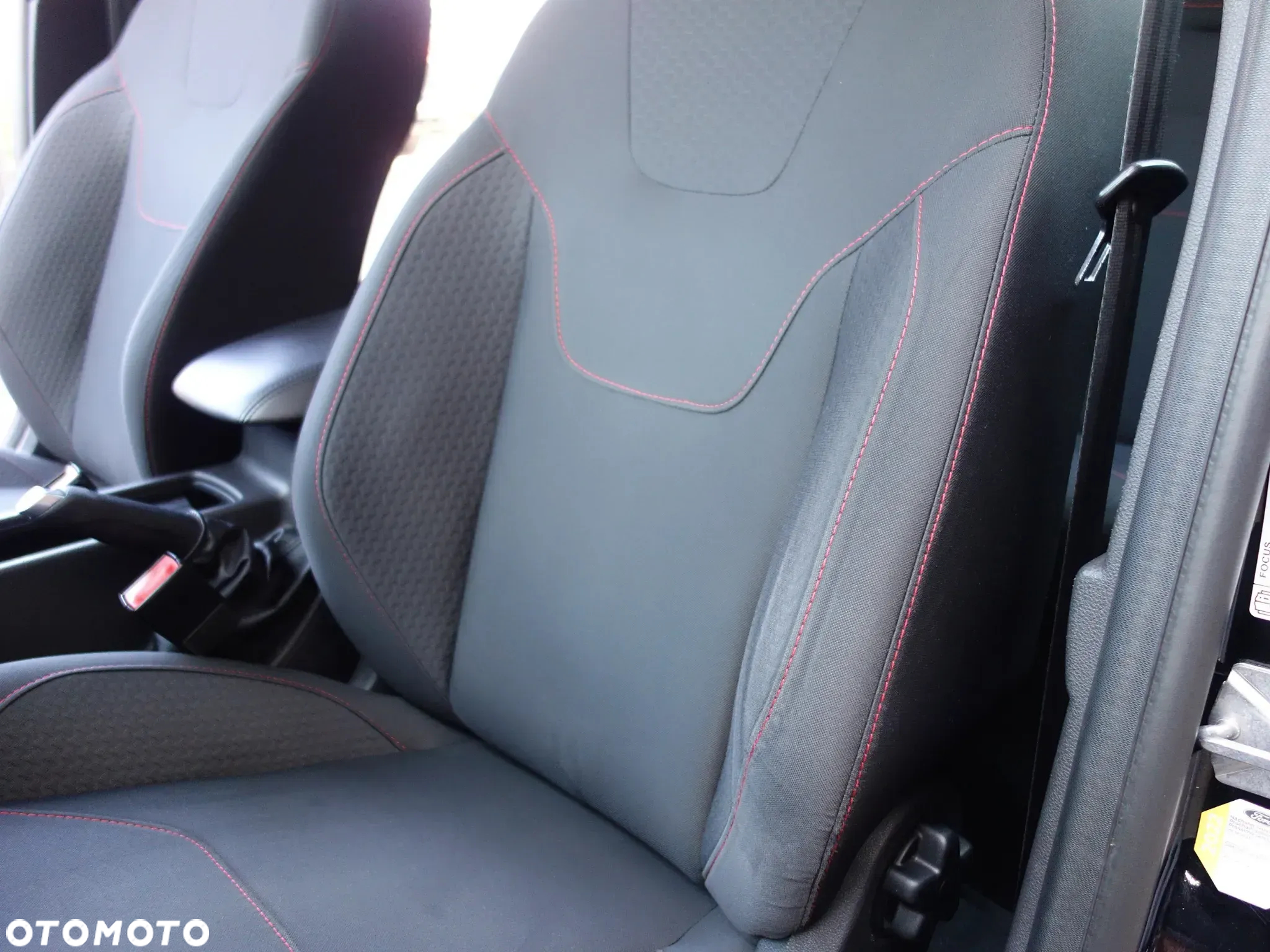 Ford Focus 2.0 TDCi ST-Line ASS - 27