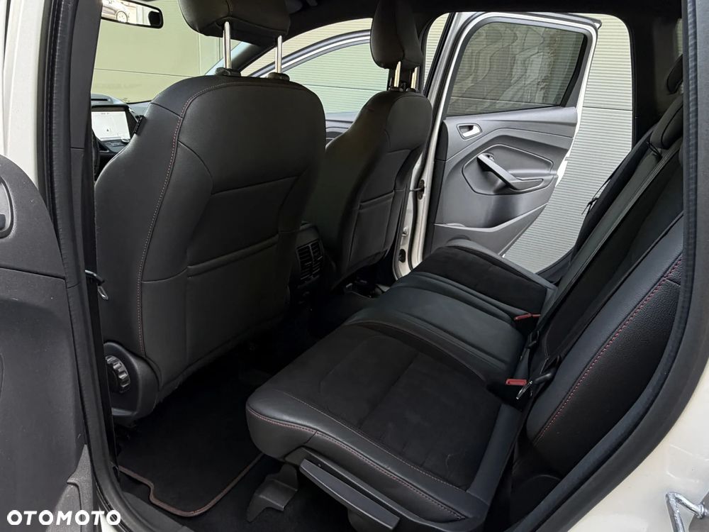 Ford Kuga 2.0 TDCi 4x4 ST-Line - 15