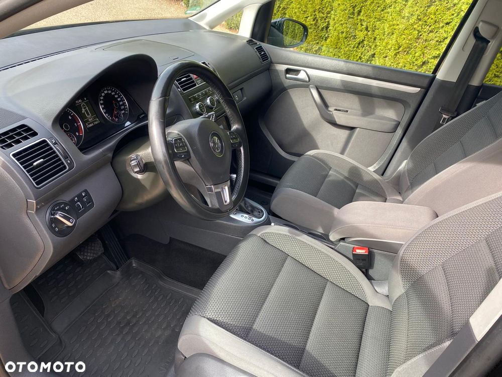 Volkswagen Touran 1.4 TSI DSG Life - 11