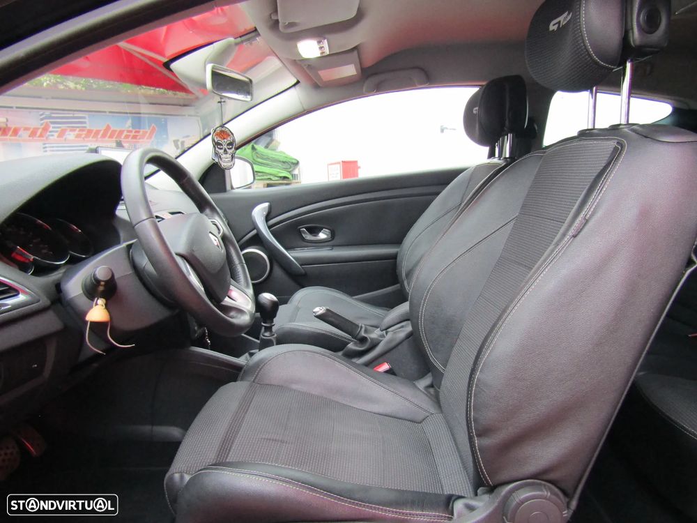 Renault Mégane Coupe Energy dCi 110 FAP Start & Stop GT Line - 9