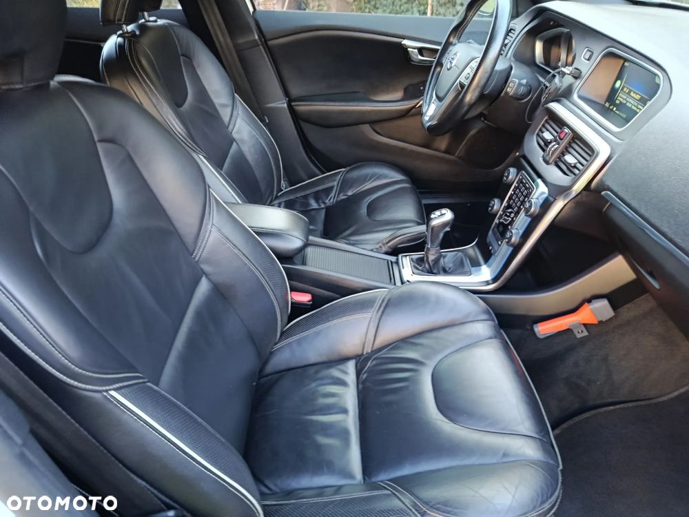 Volvo V40 D4 RDesign - 11