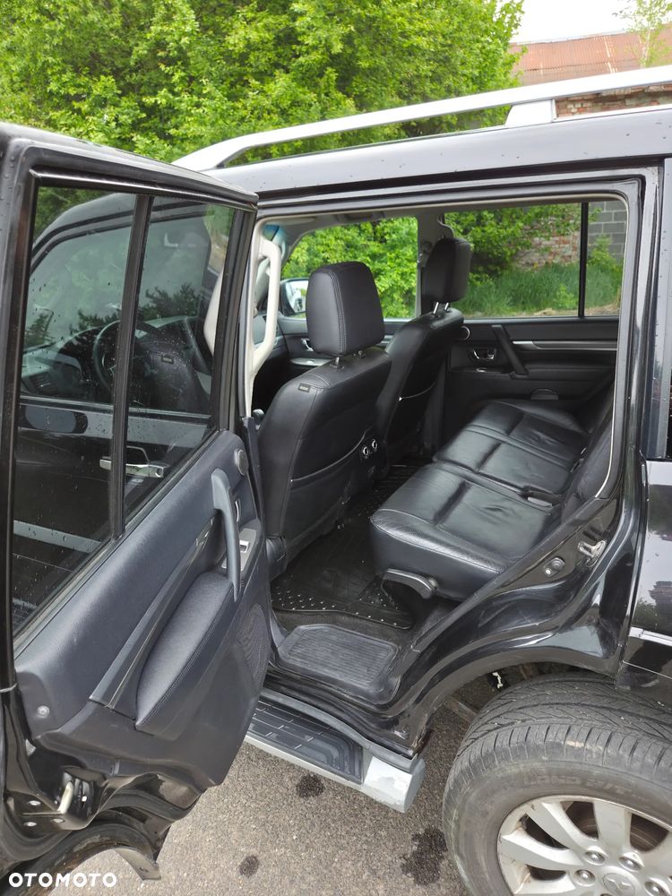 Mitsubishi Pajero 3.2 DID Instyle - 13