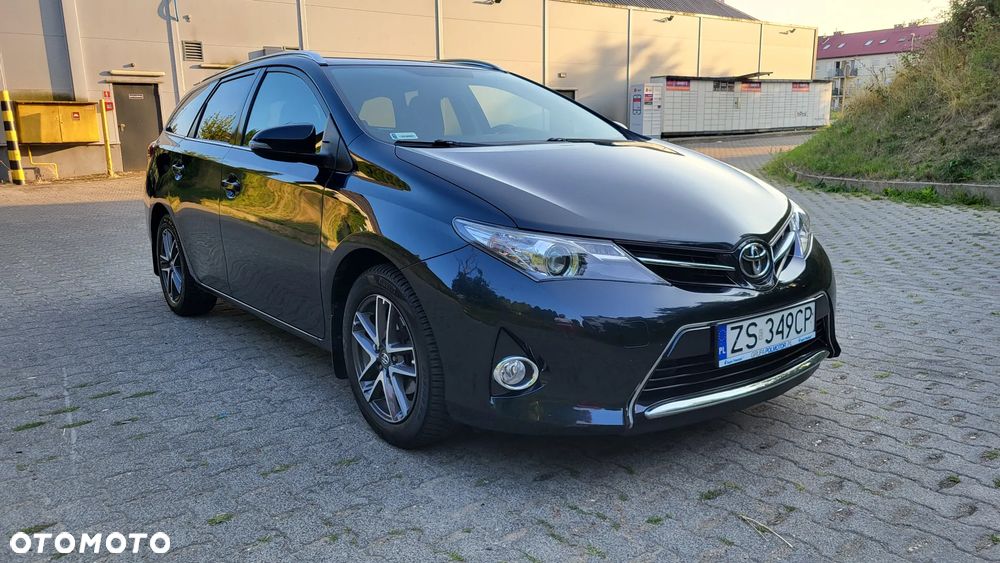 Toyota Auris 1.6 Premium - 14