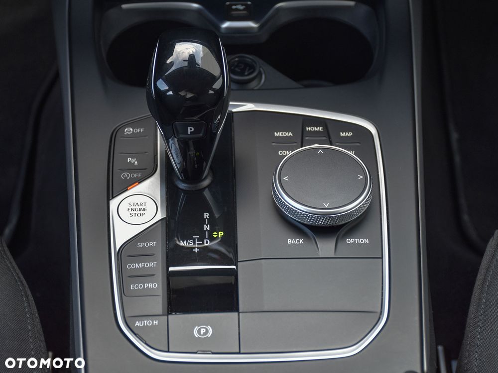 BMW Seria 1 118i Advantage - 21