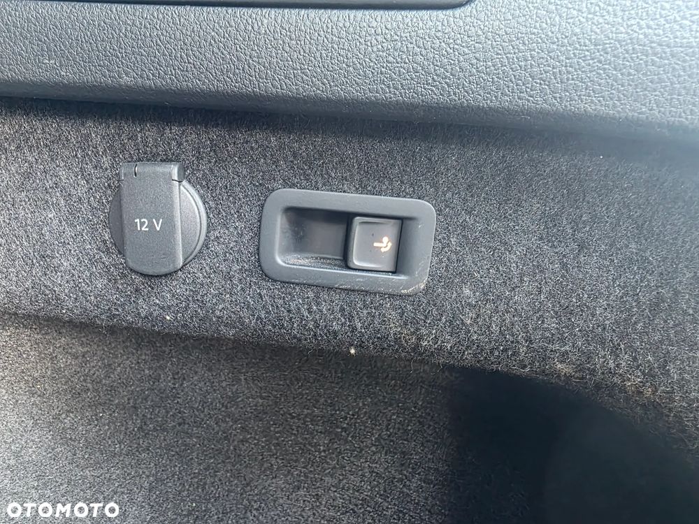 Volkswagen Passat - 21