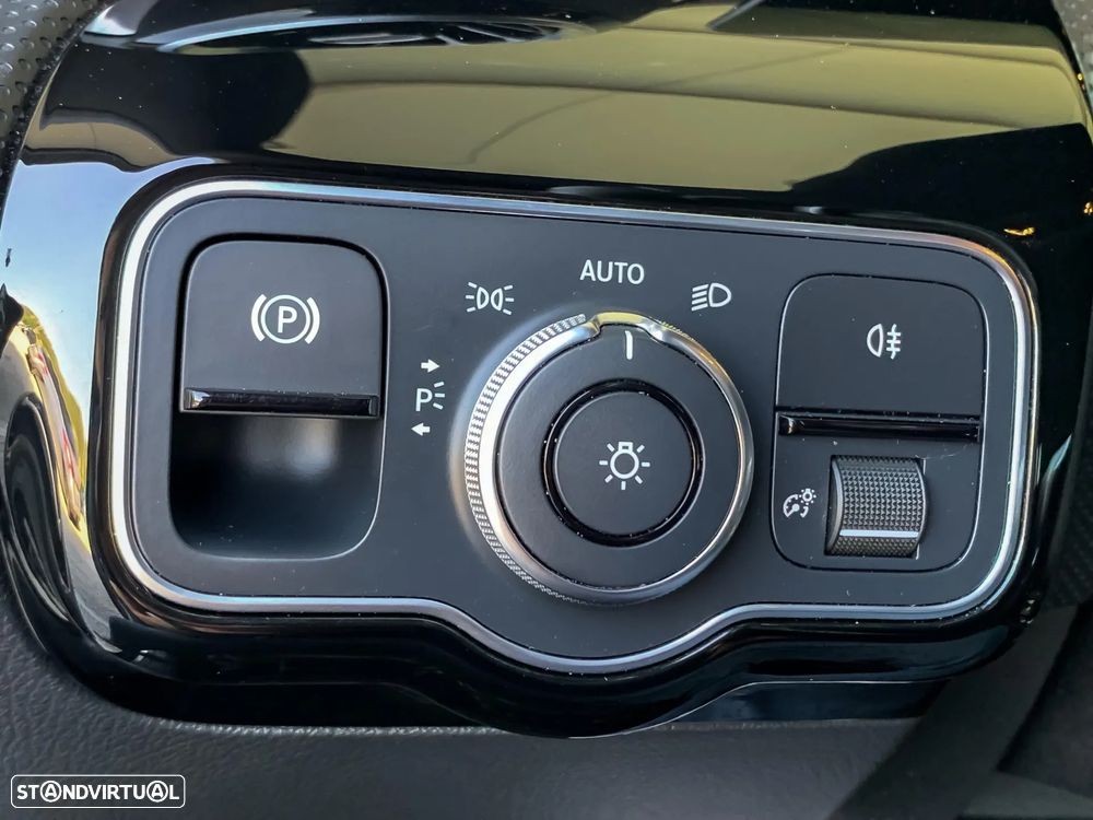 Mercedes-Benz CLA 200 d 8G-DCT Edition AMG Line - 17